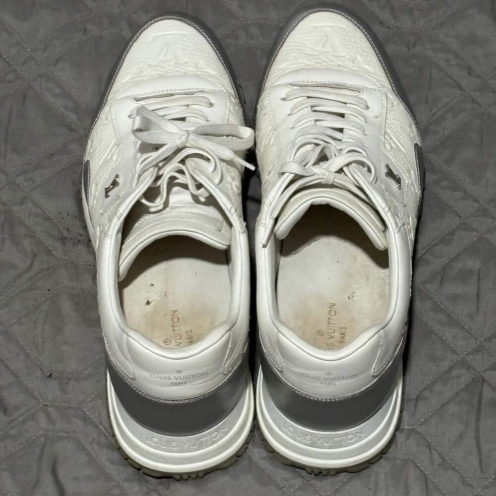 Louis Vuitton Run Away Sneaker White Monogram - Picture 2 of 6